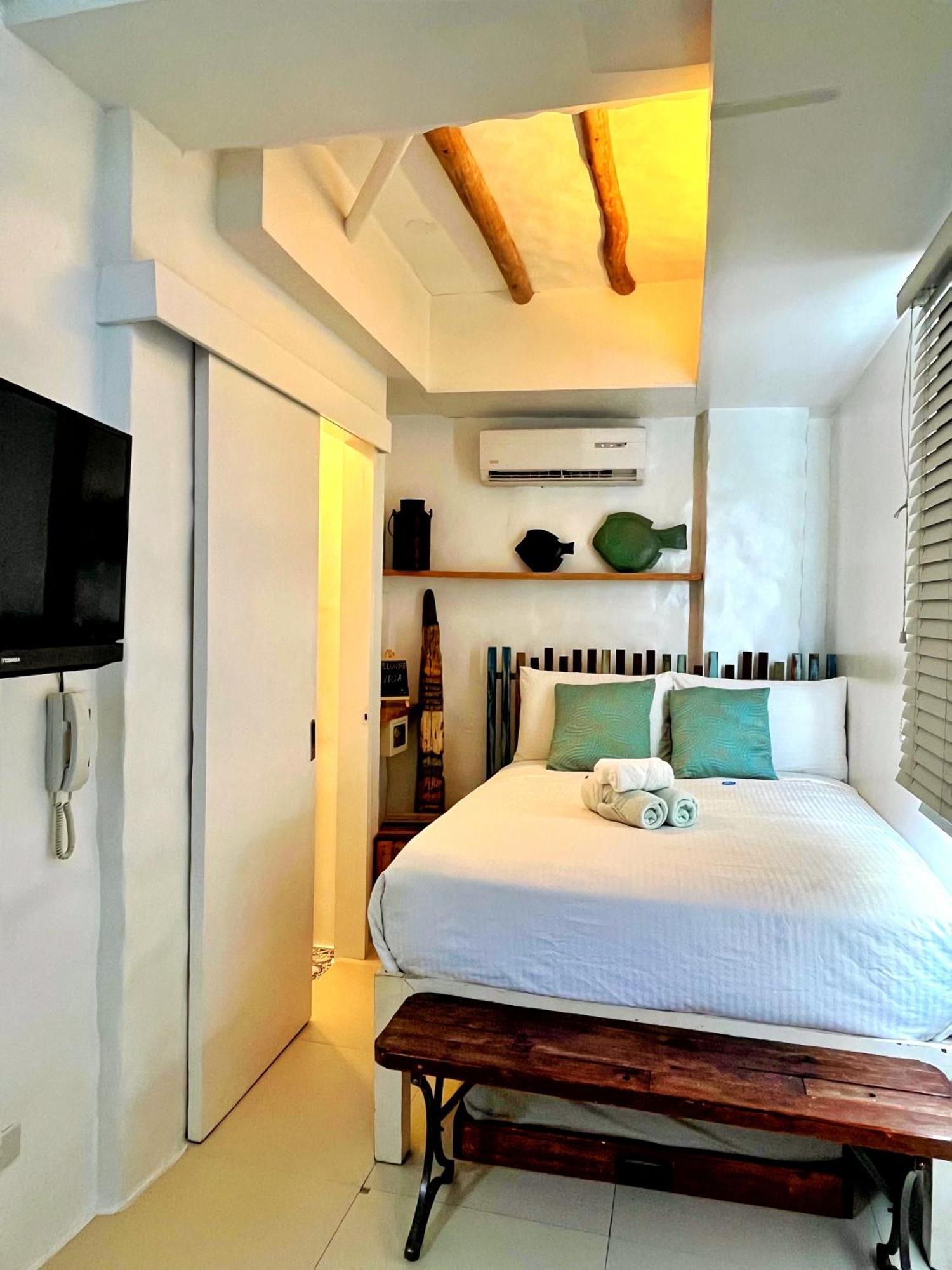 Lugar Bonito Hotel Balabag  Buitenkant foto