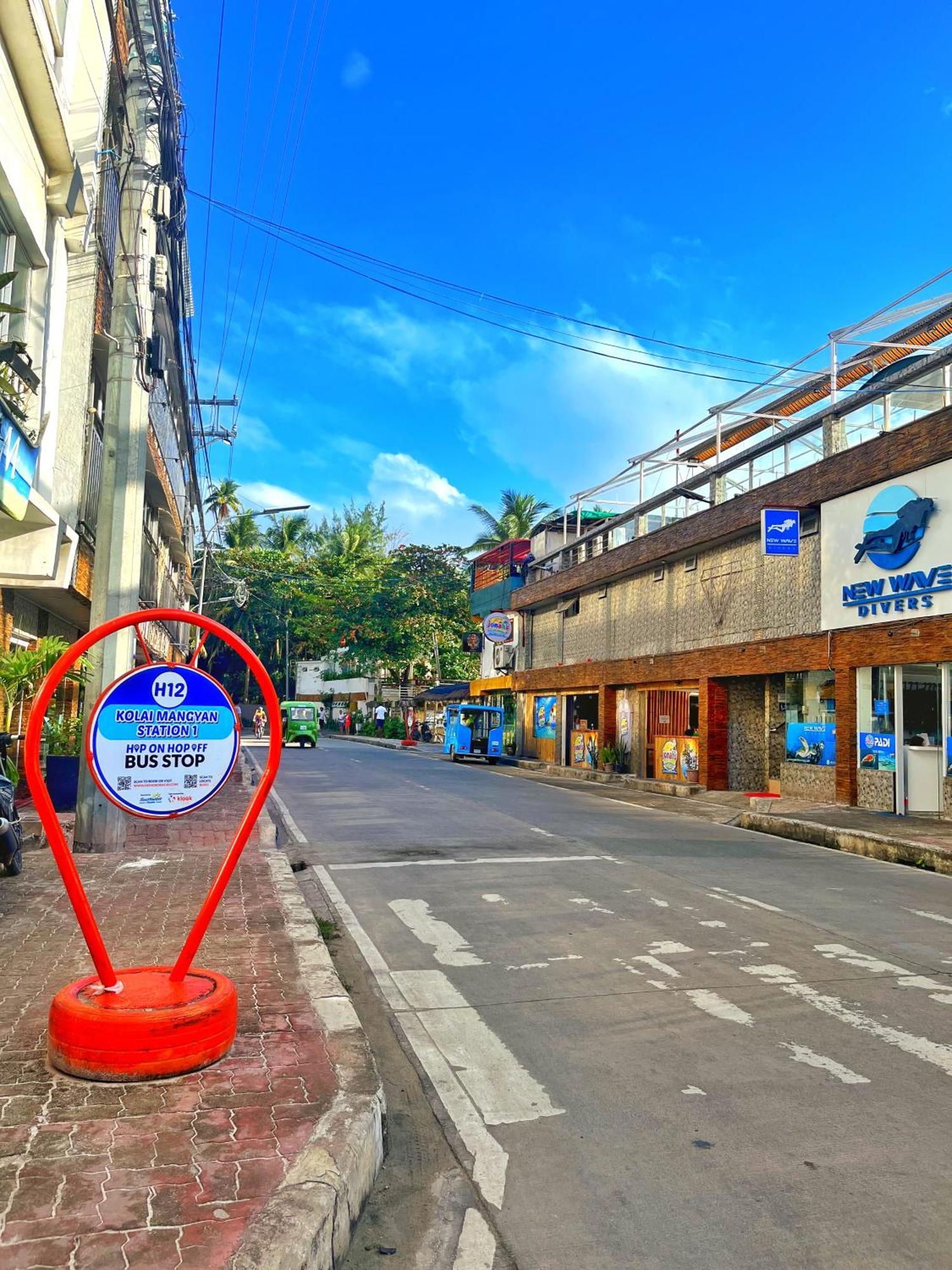 Lugar Bonito Hotel Balabag  Buitenkant foto