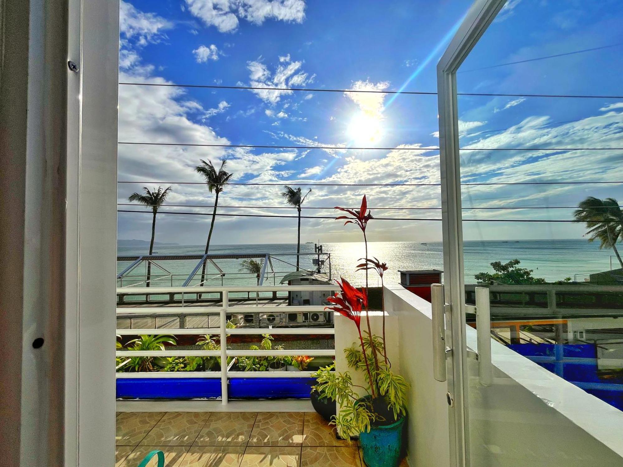 Lugar Bonito Hotel Balabag  Buitenkant foto